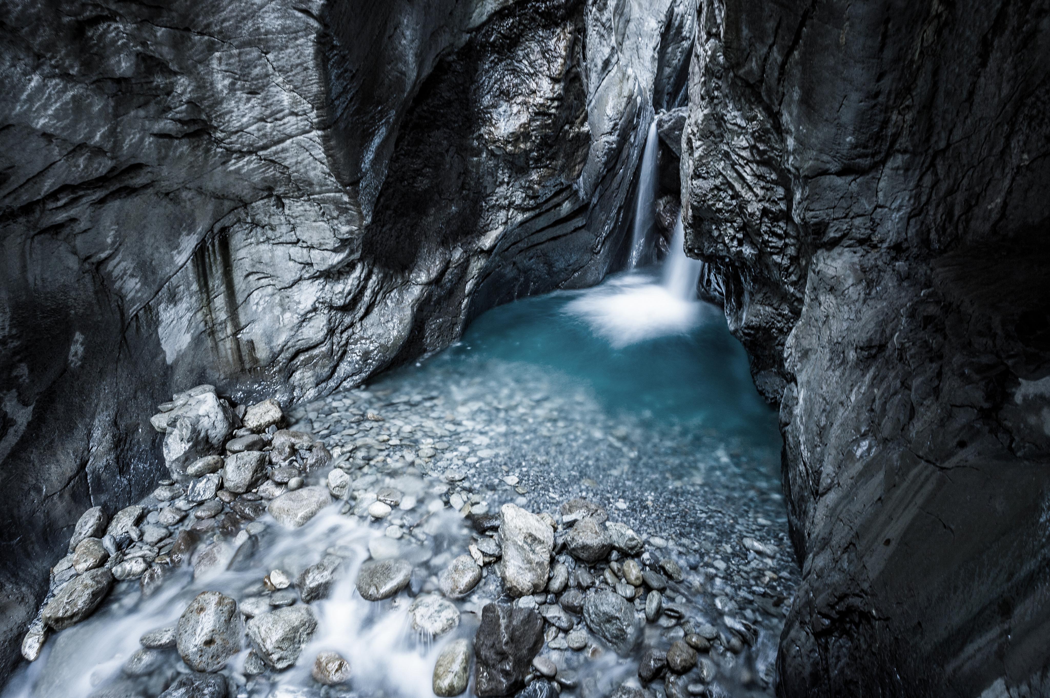 TR Journal Carousel 07